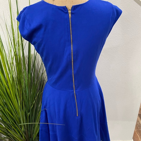 Beautiful Bar lll dress in blue, fit to flare cut, heavier weight - Picture 7 of 8